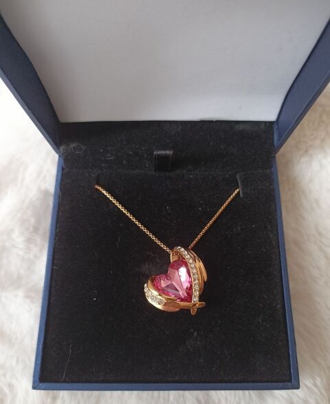Collier plaqué or avec strass rose c?ur et strass blanc CDE Toulon (83)