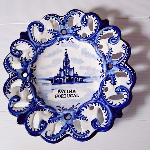 Assiette d�corative ajour�e, Fatima - Portugal - num�rot�e 20 Montauban (82)