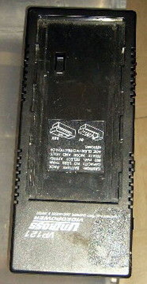 chargeur dechargeur batteries camescope UNIROSS VP121 10 Versailles (78)