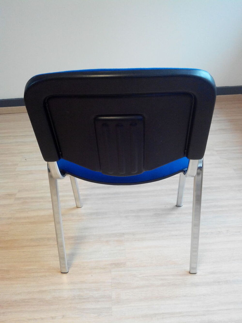 Chaise de r&eacute;union ou visiteur x 8 disponibles Meubles