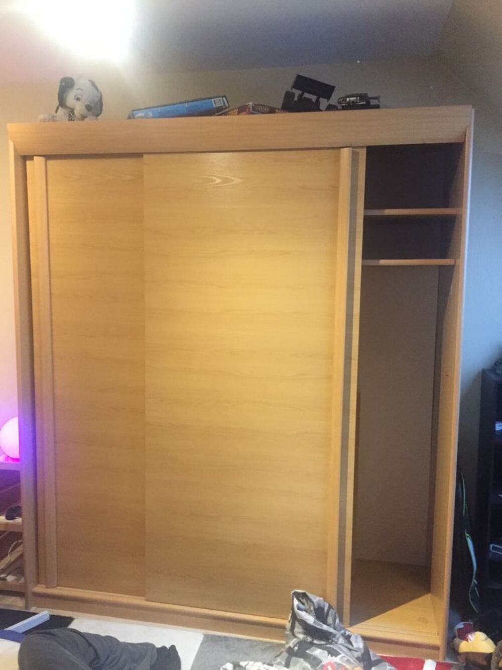 Lit + Armoire penderie Meubles