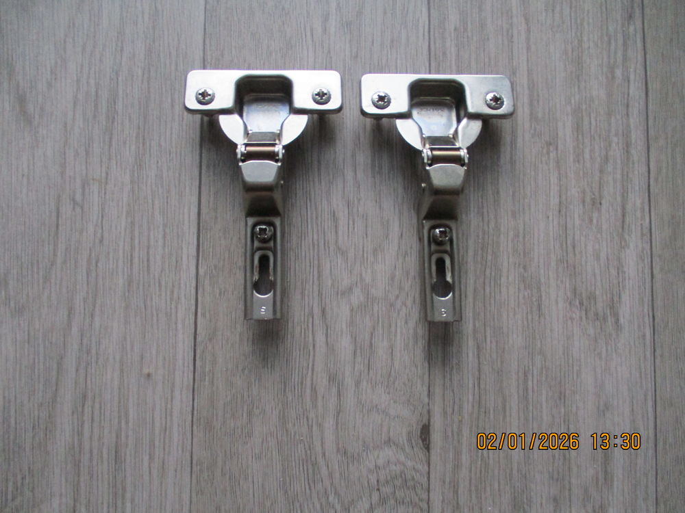 Charni&egrave;res pour meuble Bricolage