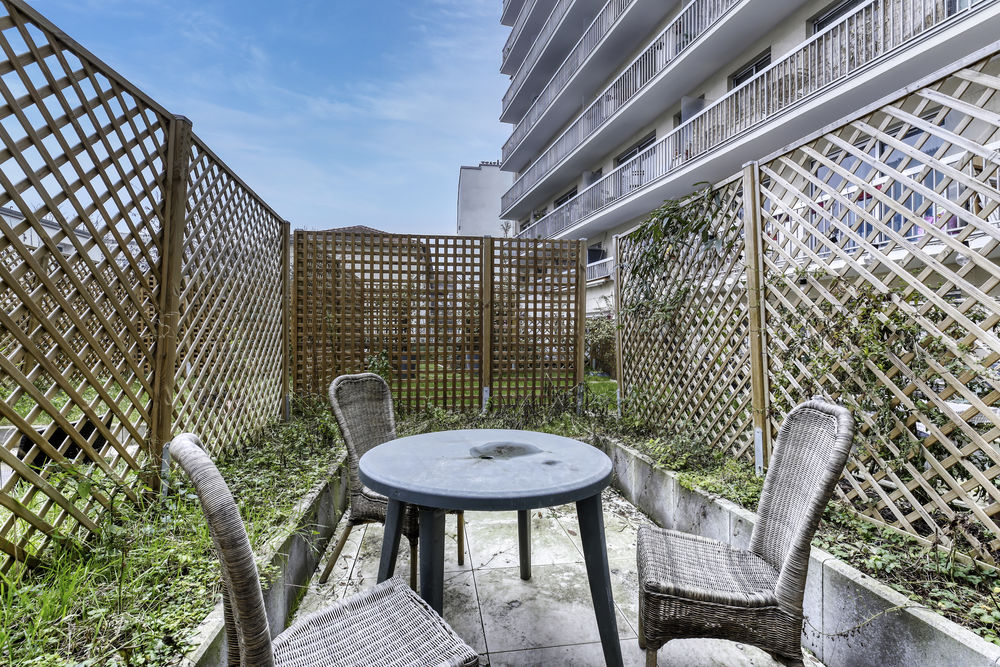 Vente Appartement Studio  vendre occup dans le 20e arrondissement, rue de la Chine. Paris 20