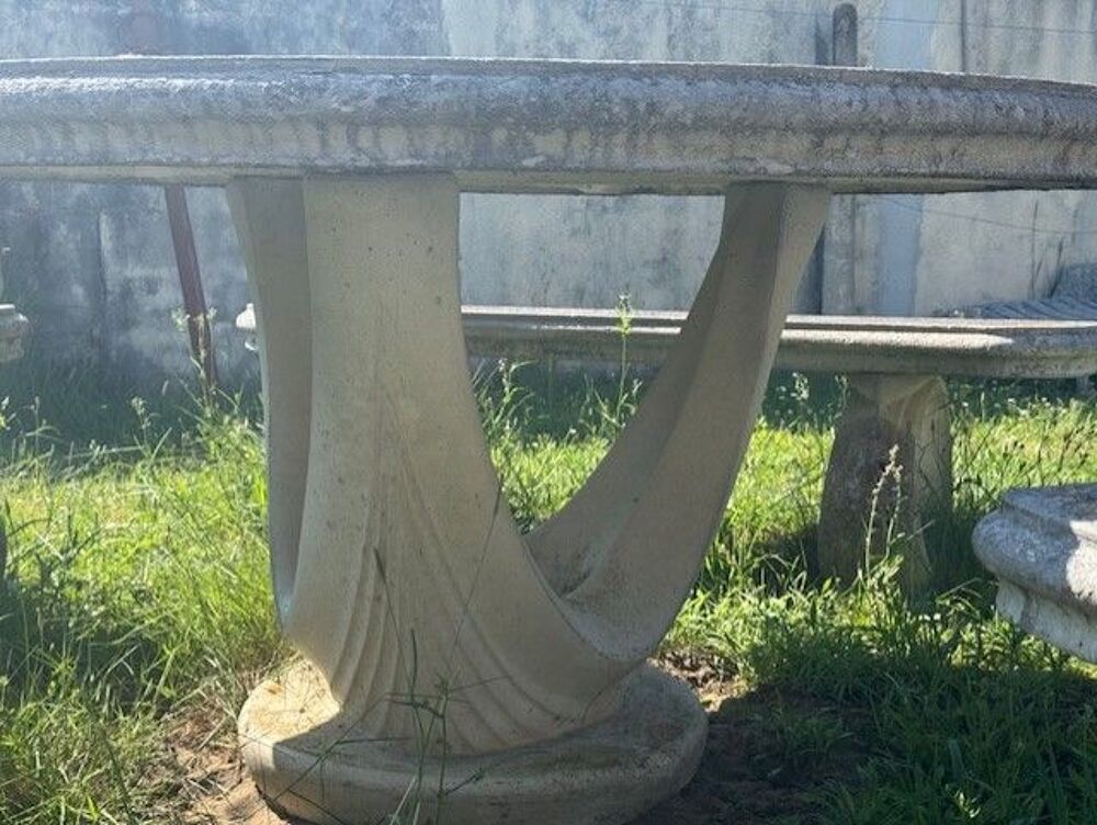 Ensemble Table ronde et Bancs de Jardin en Pierre Jardin