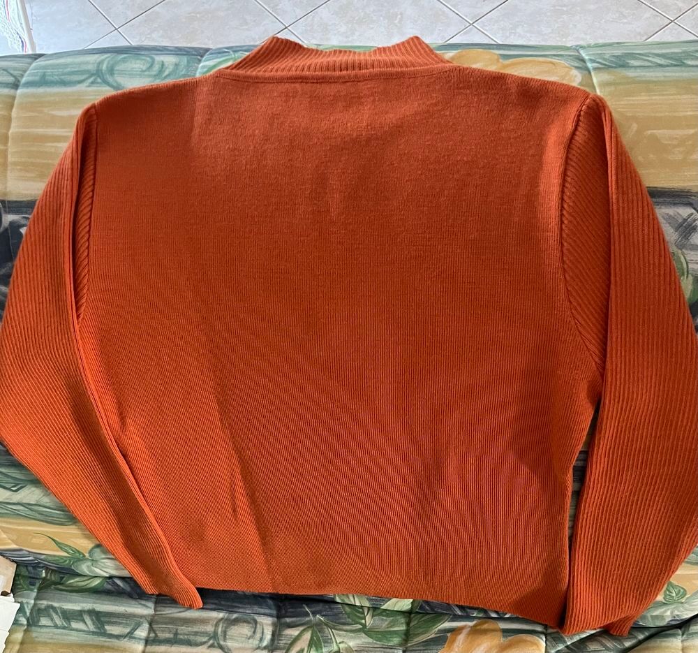 Pull femme taille 1 "&nbsp;un jour ailleurs&nbsp;" Vêtements