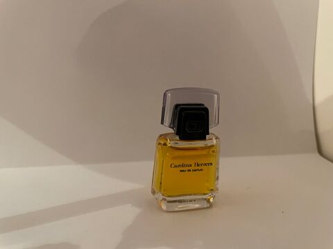 Mini miniature collection parfum Carolina Herrera 15 Bures-sur-Yvette (91)
