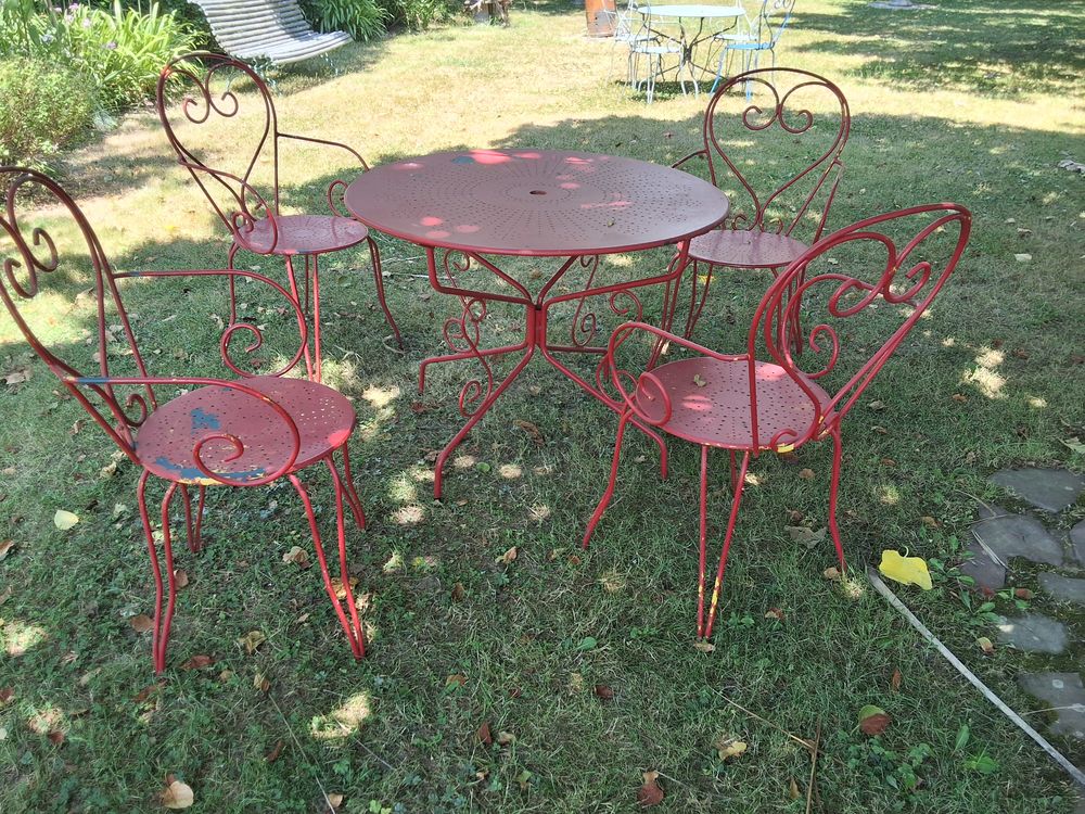 Table de jardin en fer forg&eacute; Meubles