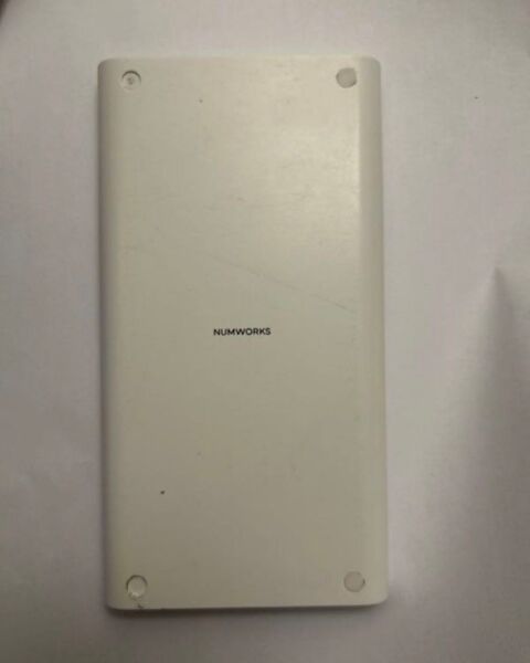Calculatrice NumWorks pratiquement neuve 50 Clamart (92)