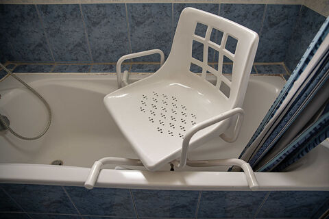 Siège de baignoire état neuf 50 Rozet-Saint-Albin (02)