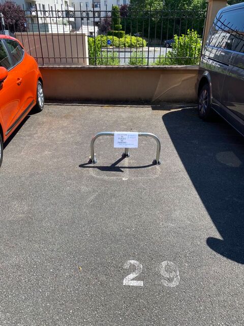  Parking / Garage  louer 12 m