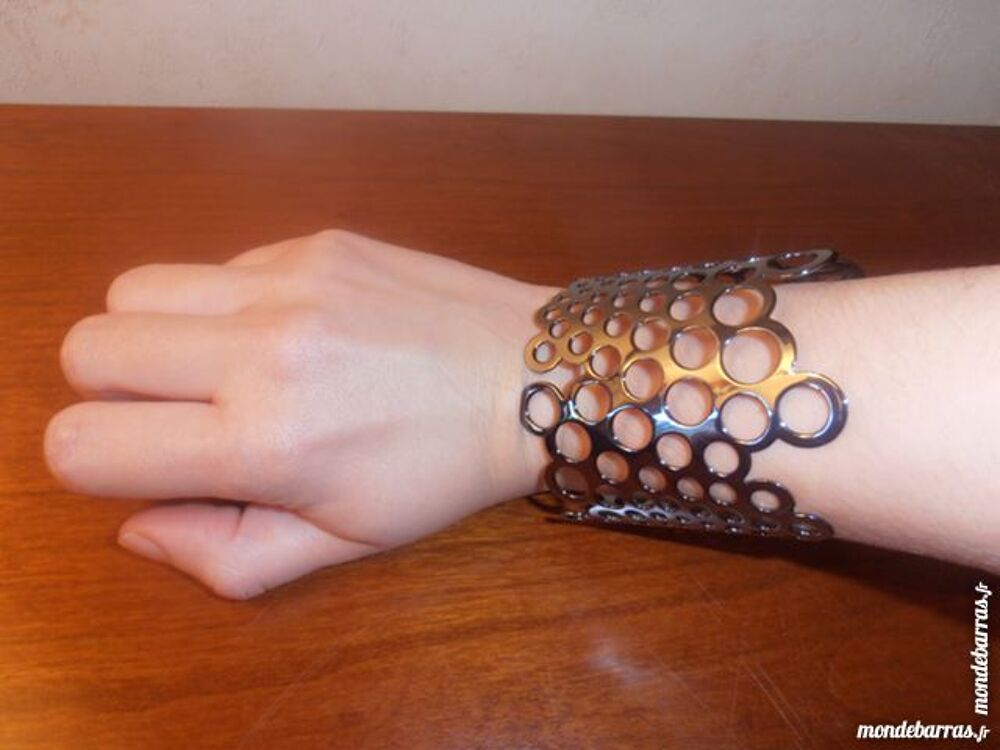 Bracelet manchette (28b) Bijoux et montres