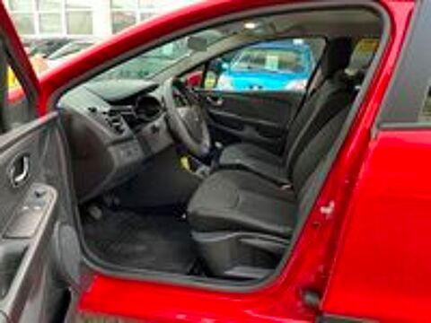 Clio IV dCi 90 Energy eco2 Business 90g 2013 occasion 42700 Firminy