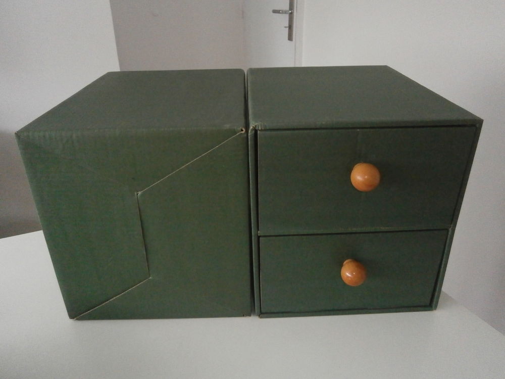 2 boites &agrave; 2 tiroirs en carton rigides Décoration