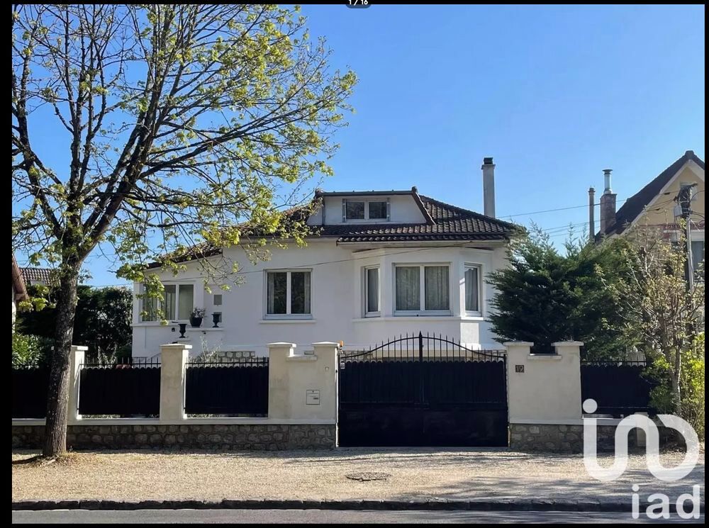 Maison 8 pièces 230 m² · à Yerres · 230 m² · 490 000 €