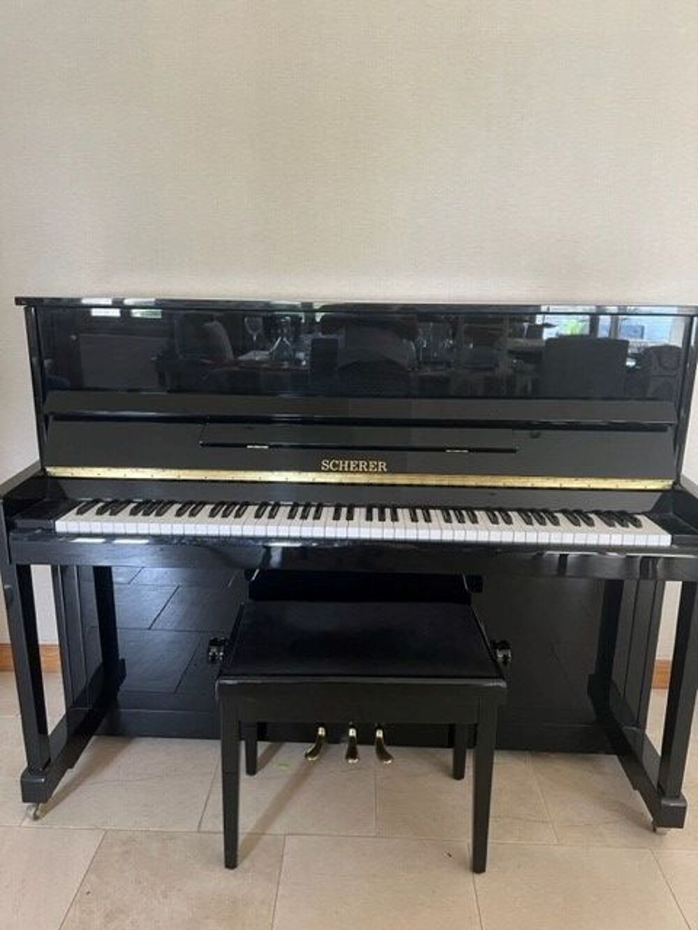 d'un piano noir laqu&eacute; Sherer parfait &eacute;tat Instruments de musique