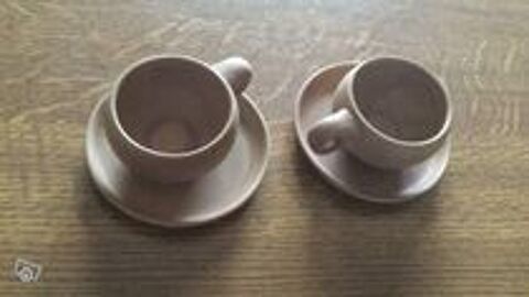 6 tasses et sous tasses en grès jamais servies 0 Mérignies (59)