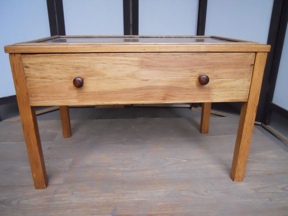 Table basse vitrine Meubles