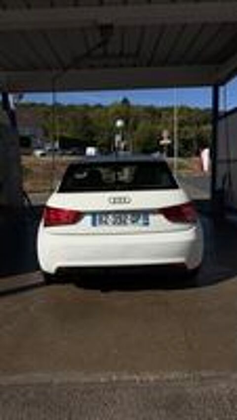 A1 Sportback 1.6 TDI 90 Ambiente S tronic 2011 occasion 60000 Goincourt