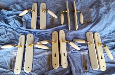 Poign�es de porte 12 Ch�teau-Gontier (53)