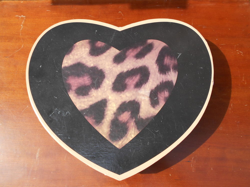 SERVICE A CAFE dans coffret coeur Electrom�nager