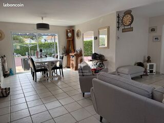  Maison  vendre 6 pices 131 m