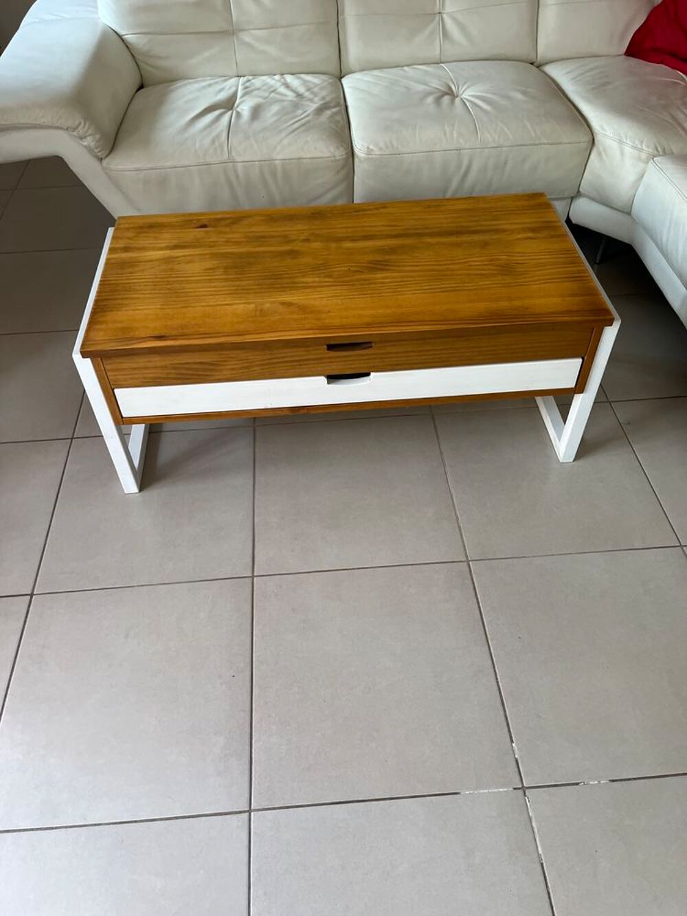 TABLE RELEVABLE Meubles