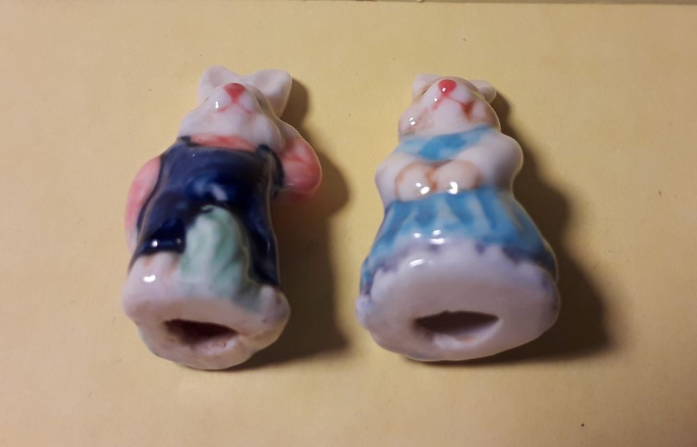 Vintage : lot de 2 f&egrave;ves : th&egrave;me lapin 