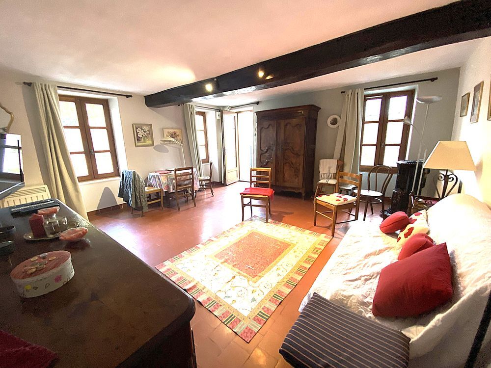 Vente Maison maison en parfait état avec cour garage et verger Coulanges-sur-yonne