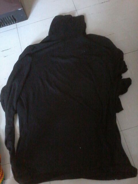 Lots de 2 sous pull  marque  cama�eu ou unit� 5e Tourcoing (59)