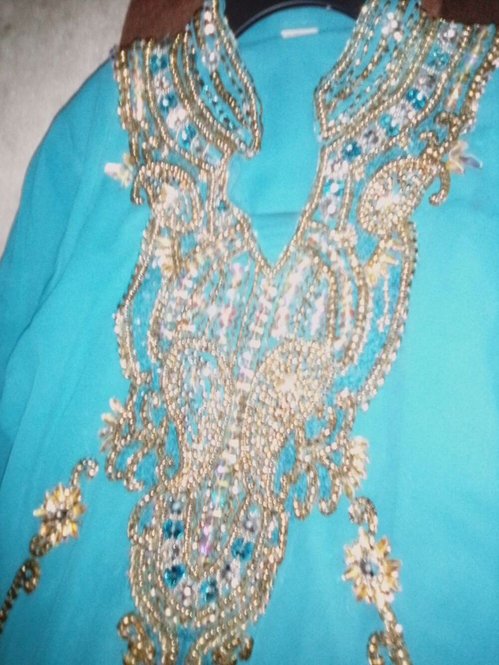 Robe de soir&eacute;e oriental bleu argent&eacute; Vêtements