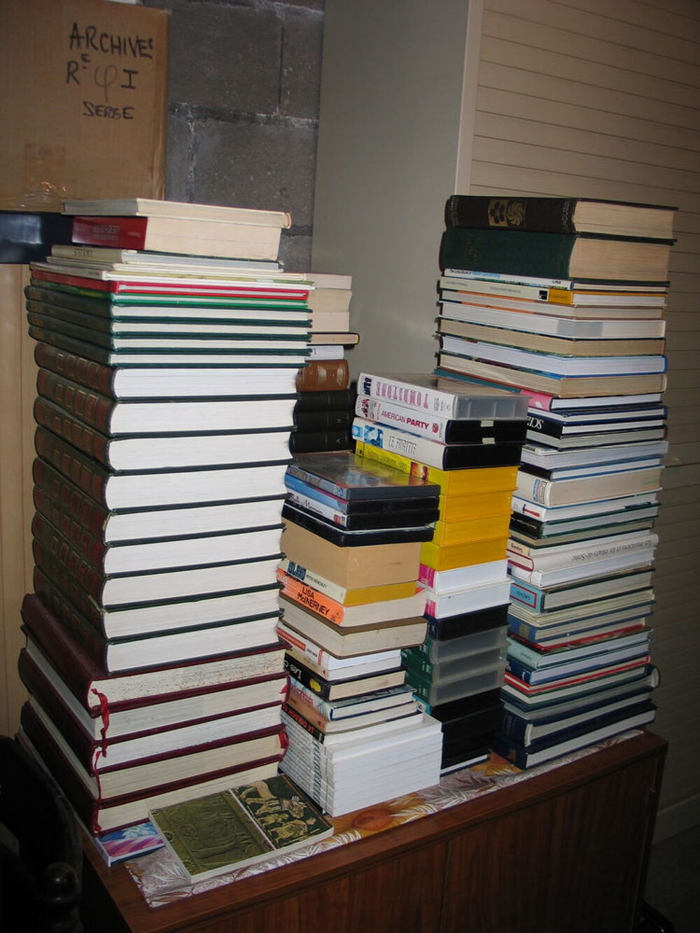 Livres tr&egrave;s nombreux th&egrave;mes Livres et BD