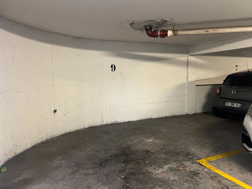 Location Parking/Garage Parking à Paris 15eme arrondissement Pasteur/montparnasse Paris 15