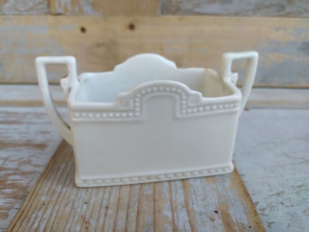 Petit Vase Porcelaine Paysage Chalet Suisse ou Autriche 
Décoration