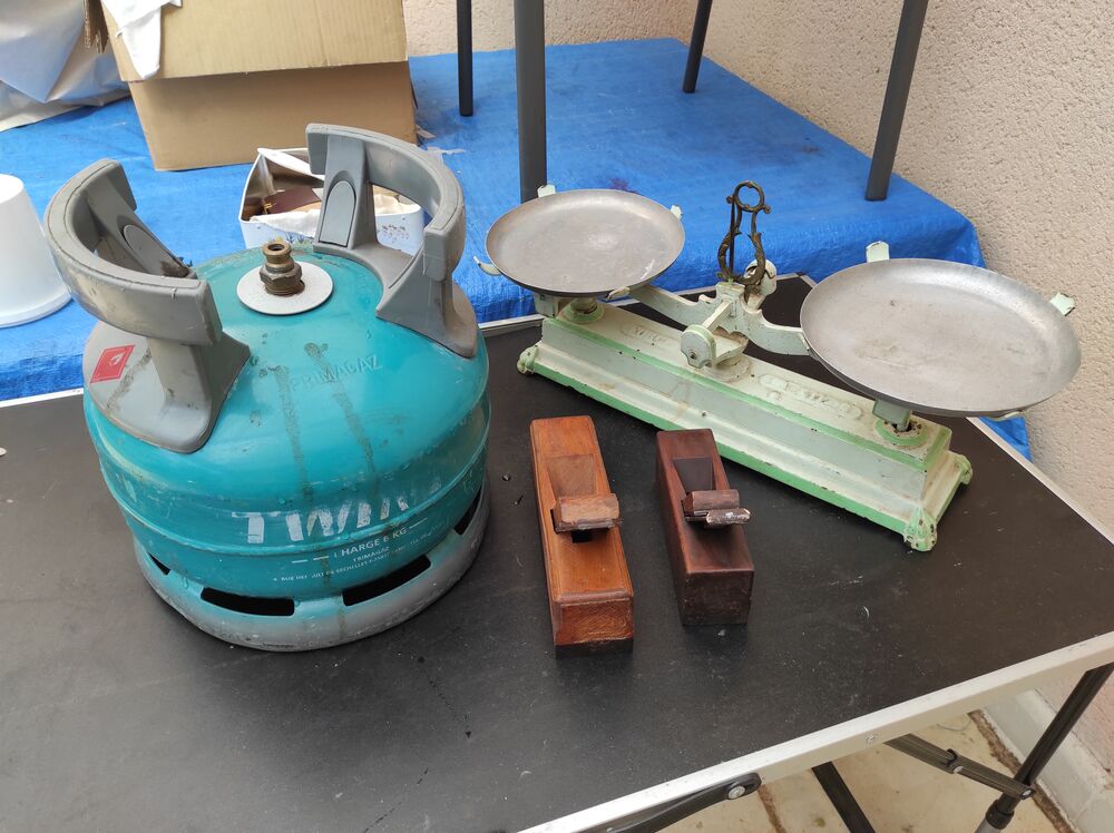 bouteille gaz vide twiny butane 6kg balance lot rabots
Cuisine