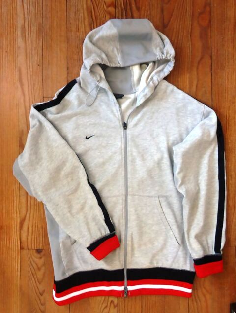 VESTE SURVETEMENT NIKE ? Taille M 10 Soissons (02)
