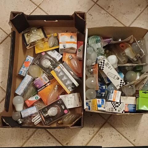 lot ampoules ? 40 Rethel (08)