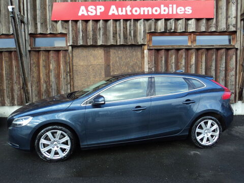 Volvo V40 T2 122 Geartronic 6 Inscription 2018 occasion Le Perray-en-Yvelines 78610