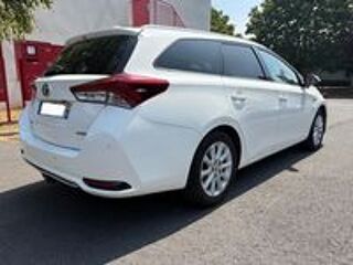 Auris Touring Sports Hybride 136h Executive 2017 occasion 95610 &Eacute;ragny