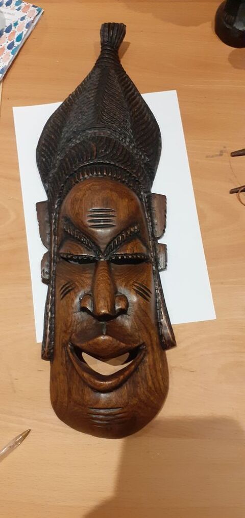 MASQUE AFRICAIN SCULPTE 0 Le Pian-Médoc (33)