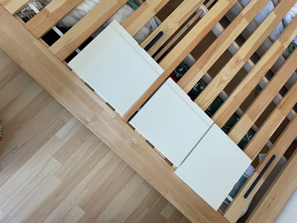 Structure de lit double IKEA Mandal 160x200 et t&ecirc;te de lit Meubles