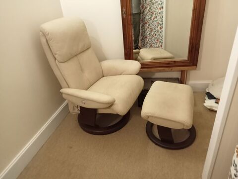 FAUTEIL RELAXANT AVEC REPOSE PIEDS 350 Saint-Lonard-de-Noblat (87)