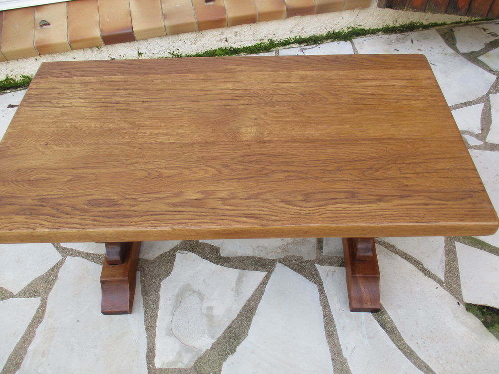 petite table basse style monast&egrave;re Meubles