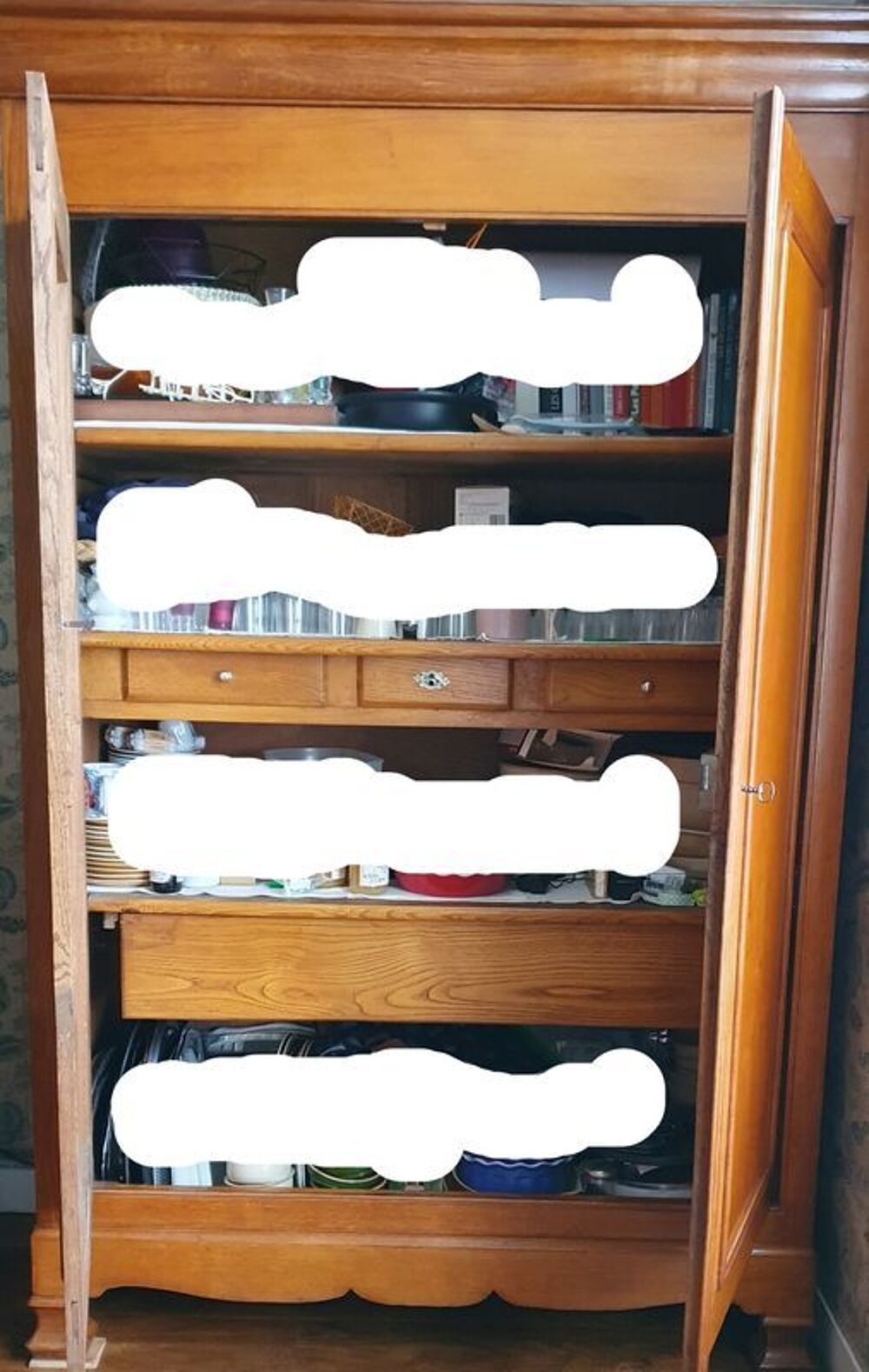 Armoire vernis avec corniche Meubles