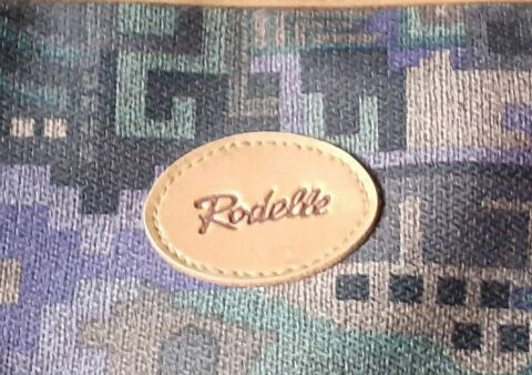 Ensemble+bagages+Rodelle+et+vanity+Sensonite 70 Carcassonne (11)