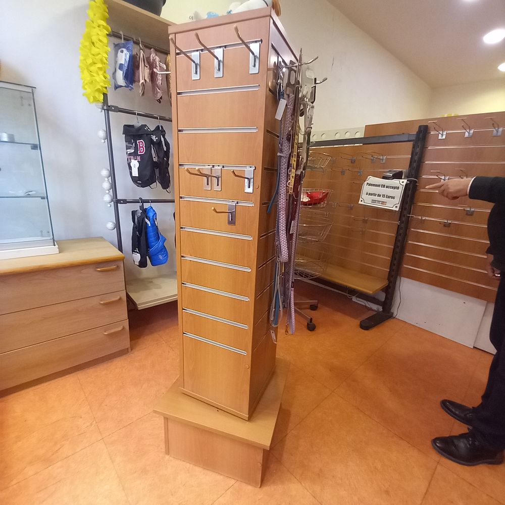 Agencement de magasin Meubles