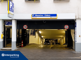  Parking / Garage à louer 12 m² Paris
