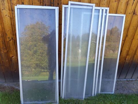 Ch�ssis vitr�s en alu tr�s bon �tat. 0 Dung (25)