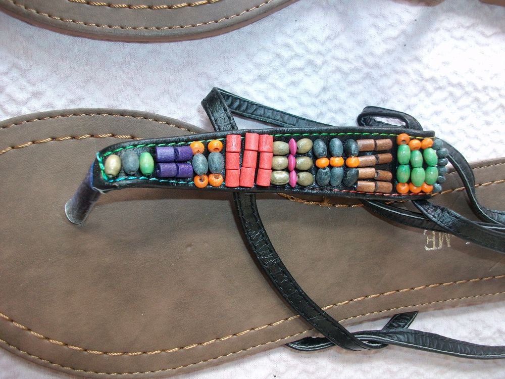 Entredoigts Noir Perl&eacute;s pt 39 -neufs Chaussures