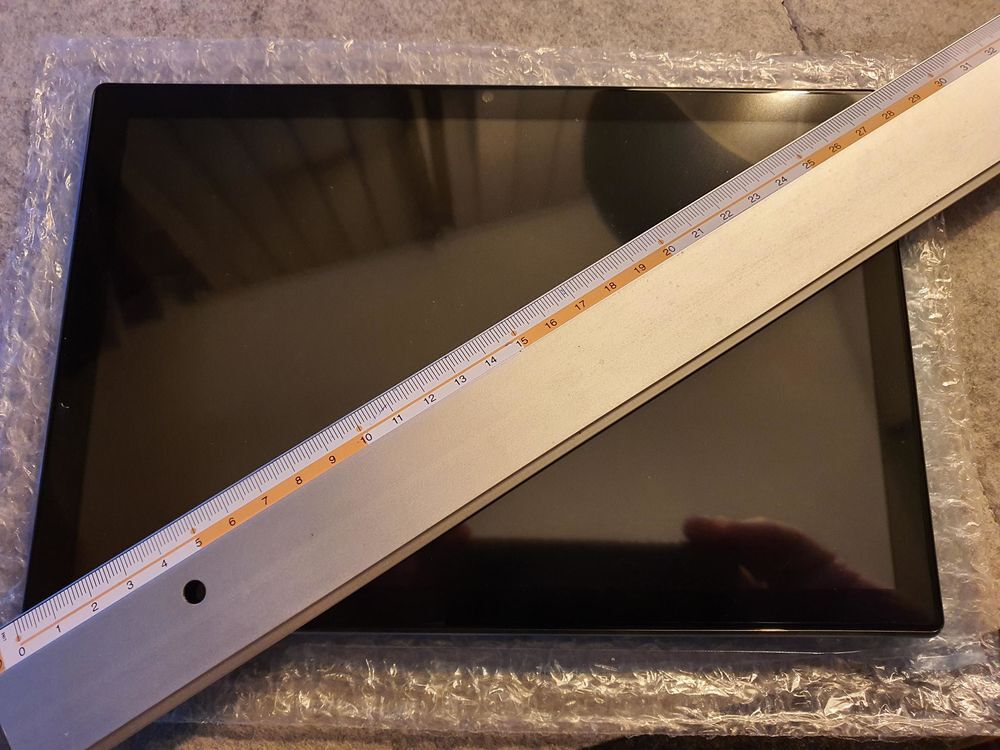 "Taille de l'&eacute;cran : 10,1" 25cm avec emplacement carte SIM T�l�phones et tablettes