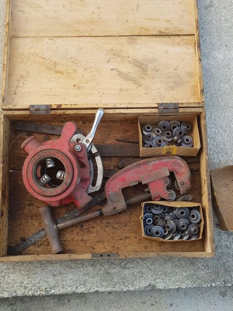  filiere virax n4 a + coupe tube virax 1 Rethel (08)